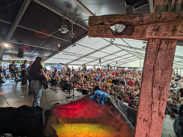 Die Zeltstadt - Hauptzelt